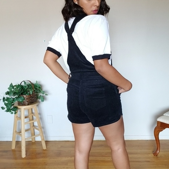 🏷CLEARANCE OPHELIA BLACK CORDUROY SHORT OVERALL - Picture 5 of 8